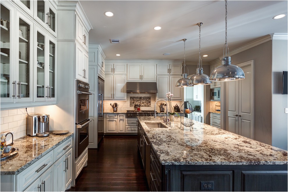 Alaska White Granite with Cream Cabinets Make Your Elegant Kitchen with Alaska White Granite