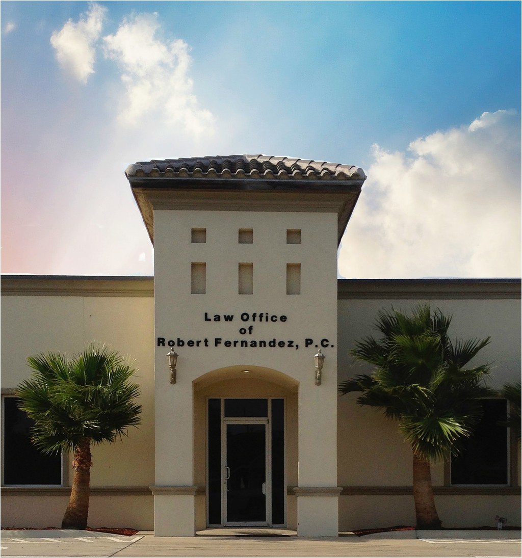 law office of robert fernandez