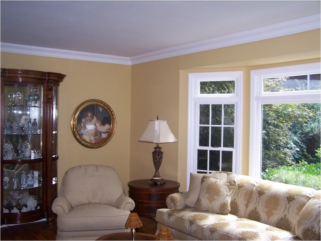 benjamin moore chestertown buff