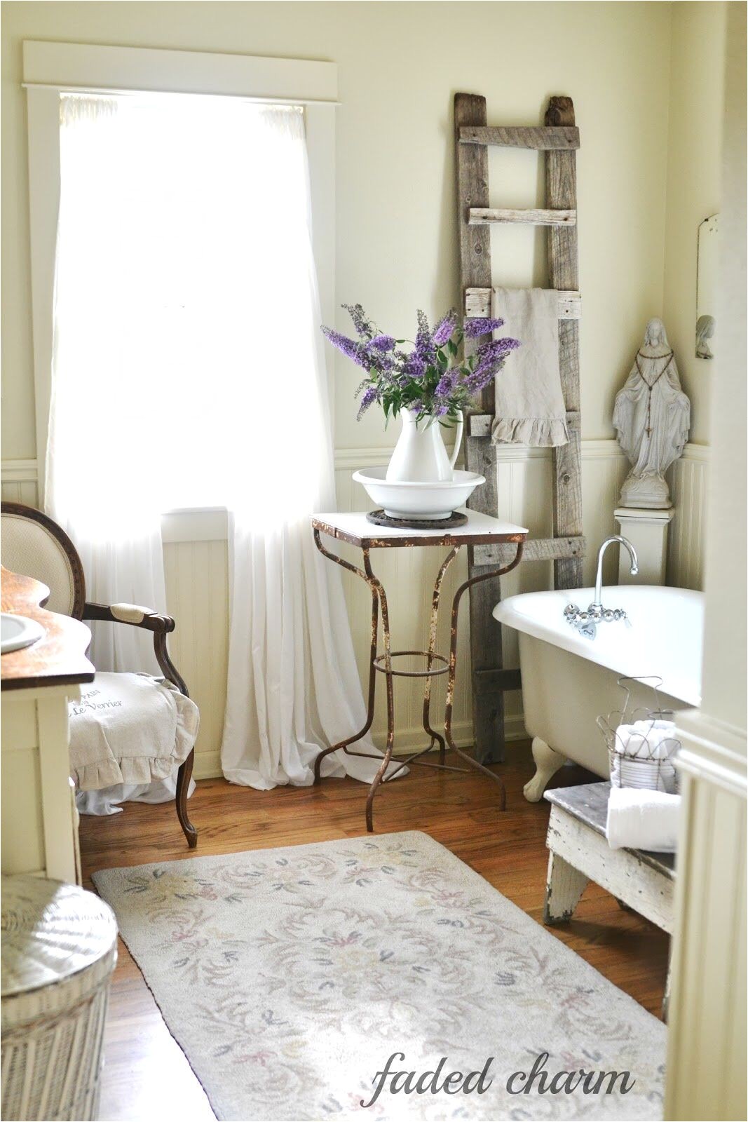 Benjamin Moore Ivory Tusk Kitchen Cabinets Wall Color is Elephant Tusk Benjamin Moore Paint Colors In 2018