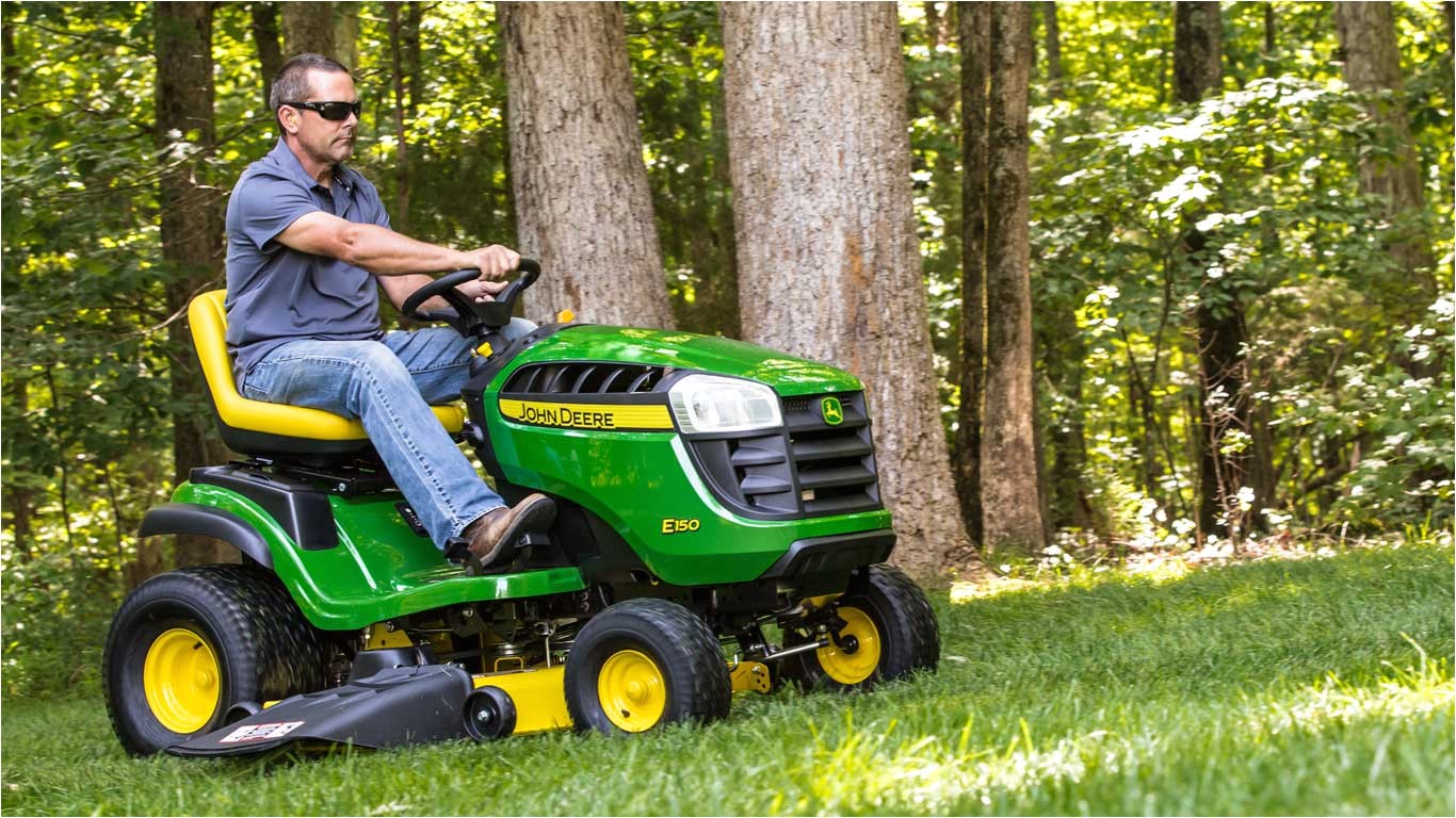 100 series lawn tractors