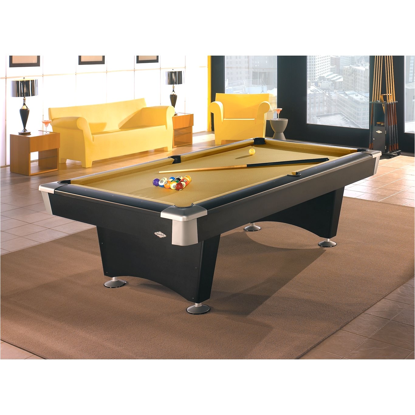 amazon com brunswick 8 foot black wolf pool table with free contender play package accessories and brunswick sahara contender cloth sports outdoors