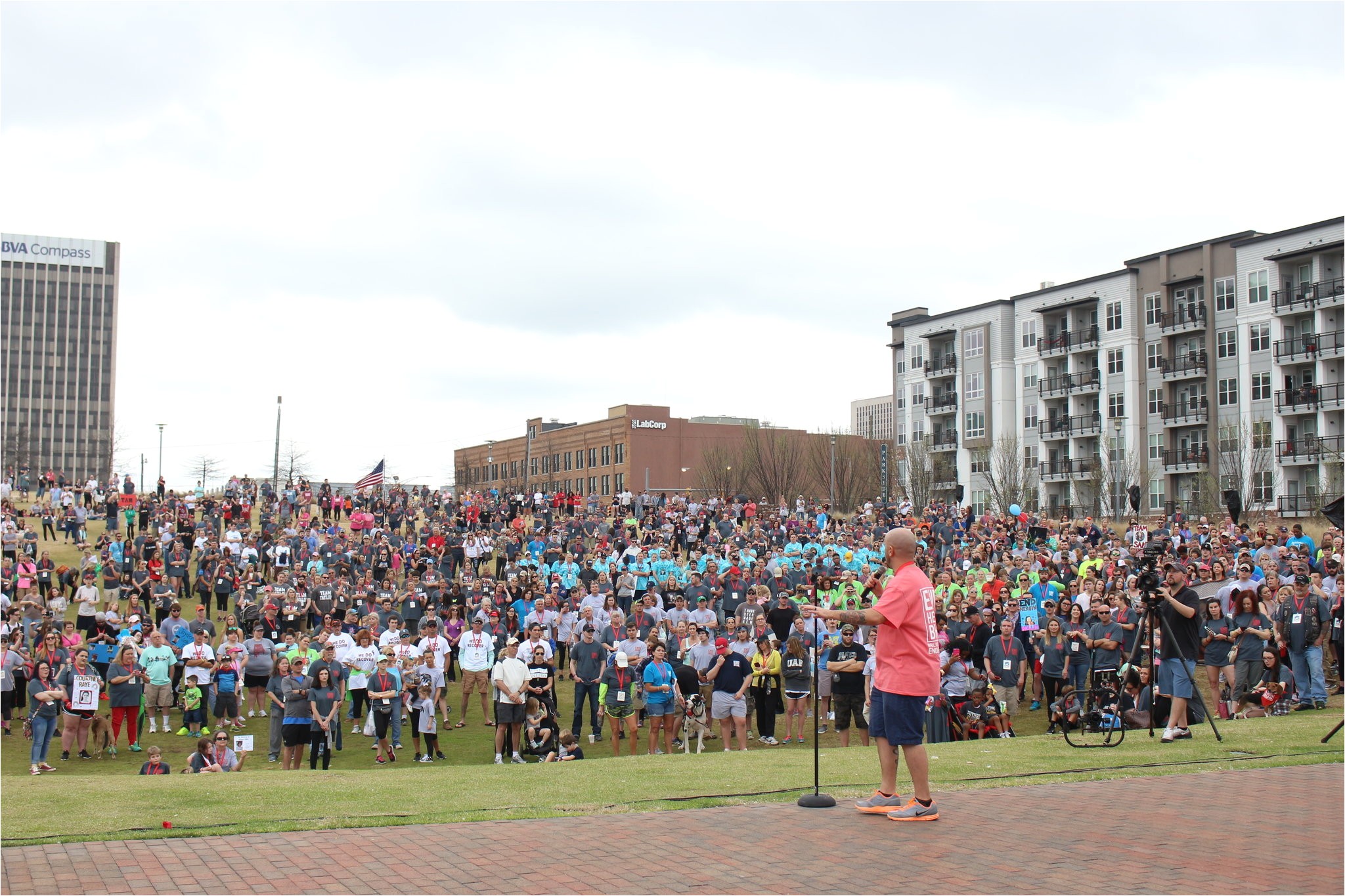 walking for hope 2nd end heroin walk draws thousands to railroad park al com