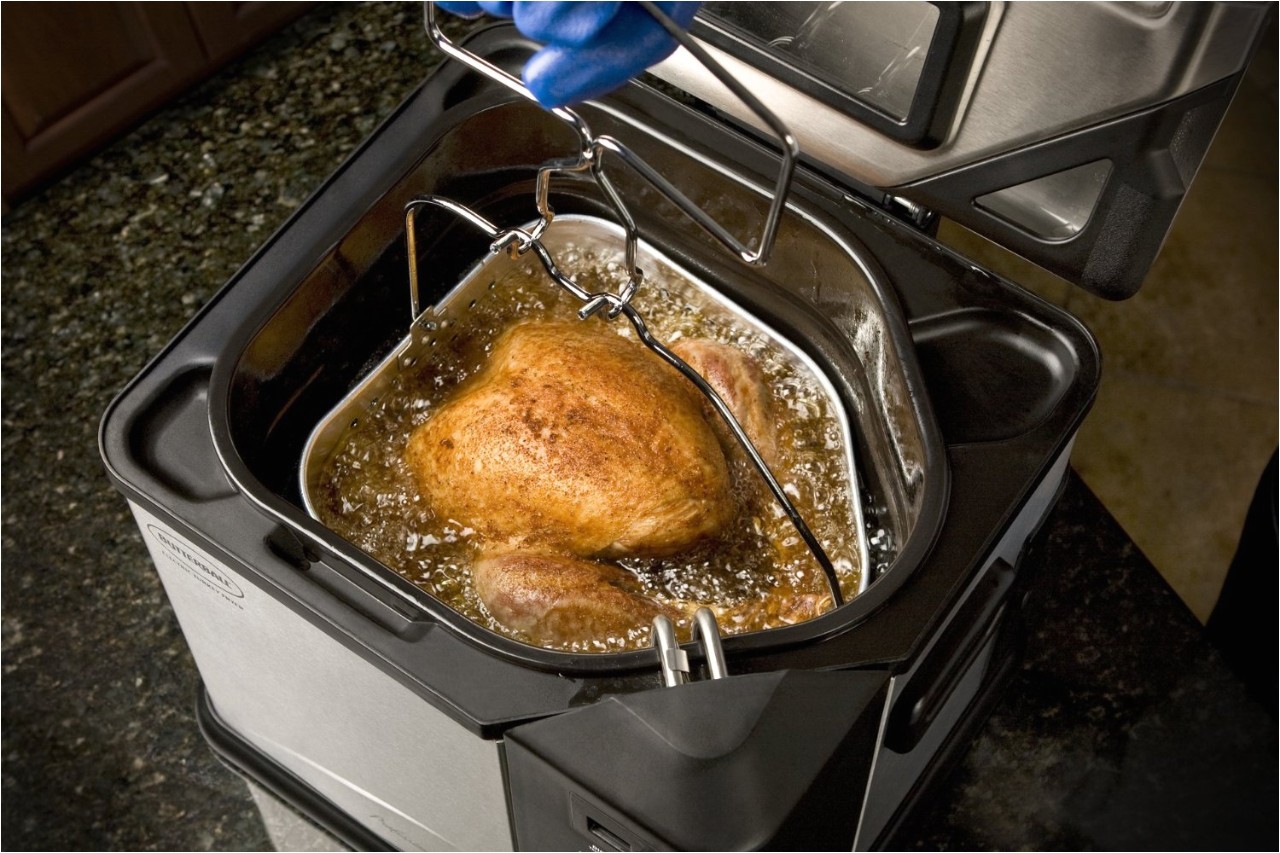 deep fried turkey recipe why you should never cook your thanksgiving bird