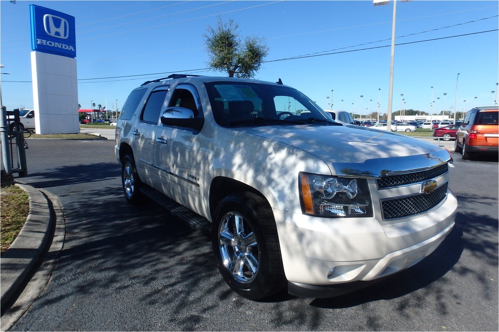 Diamond Brite Tahoe Blue Used 2013 Chevrolet Tahoe Ltz In orlando Fl Vin