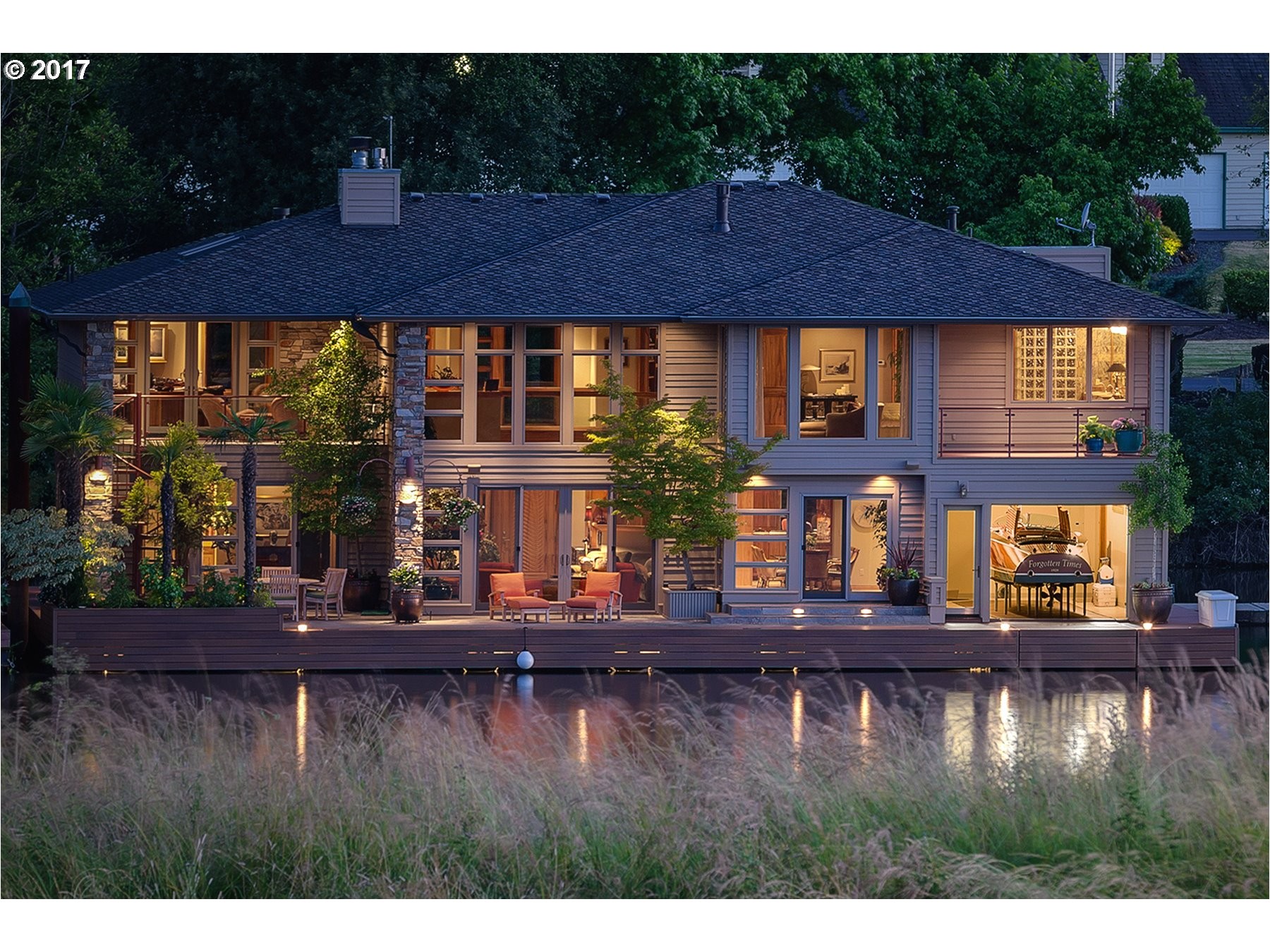 floating homes for sale in portland oregon floating home of the month number 1