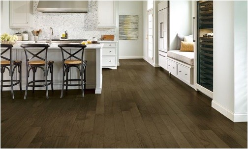 flooring des moines