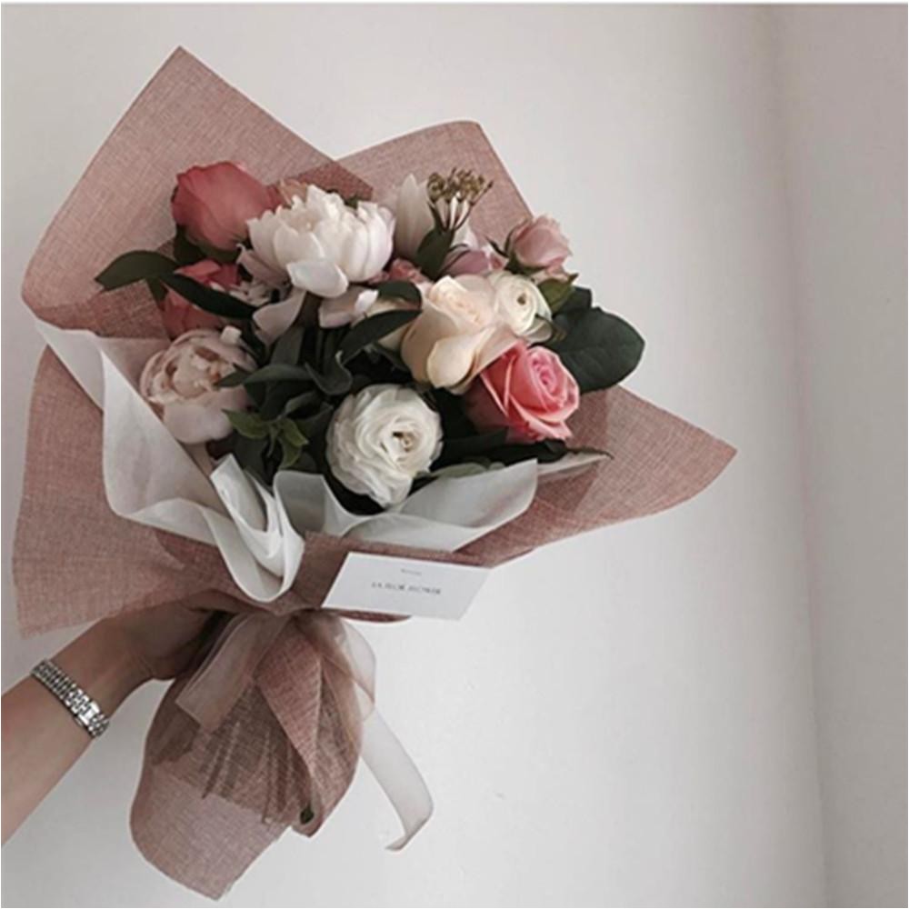 compre flores de papel de lino estilo coreano flores de papel ramo de regalo material de embalaje floristera a flora stica embalaje a 25 32 del likejason