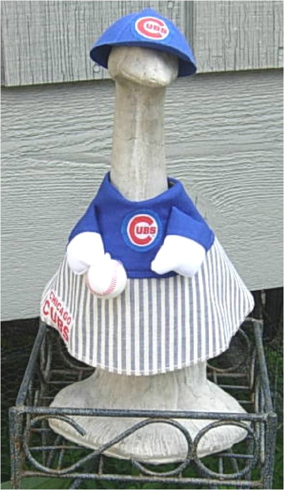 cubs outfit for 14 cement lawn geese