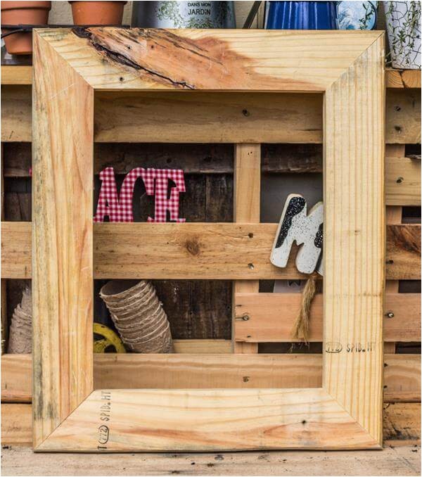 Picture Frame Ideas with Pallets Diy Wooden Pallet Picture Frame 101 Pallets