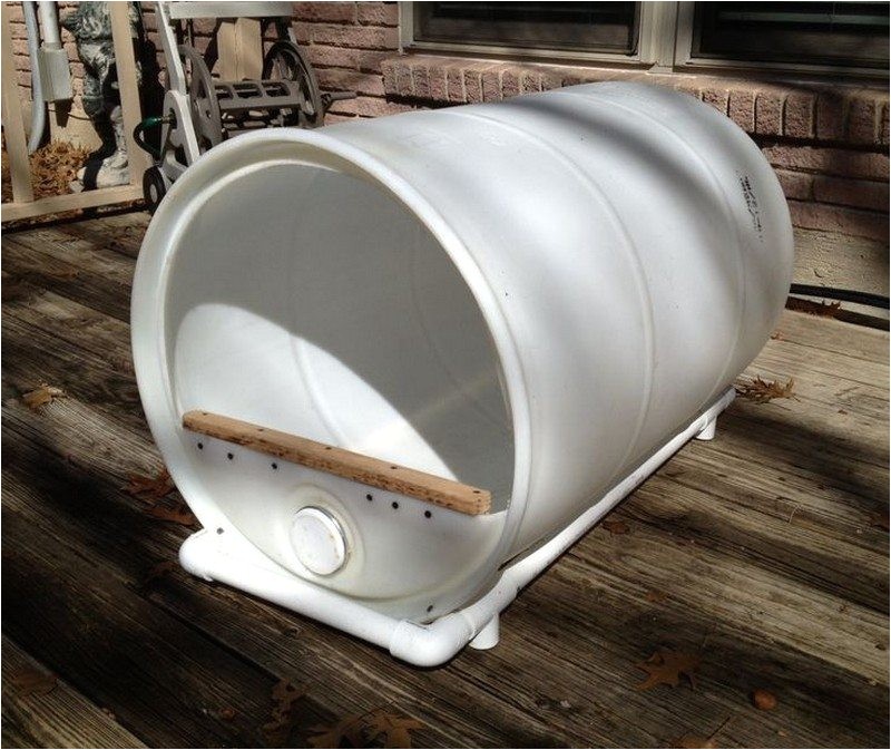 Plastic Barrel Dog House Nine Ingenius Ways to Upcycle Those Empty Plastic Barrels