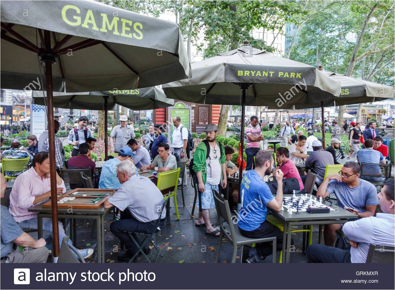 manhattan new york city nyc ny midtown bryant park public park games chess backgammon playing board