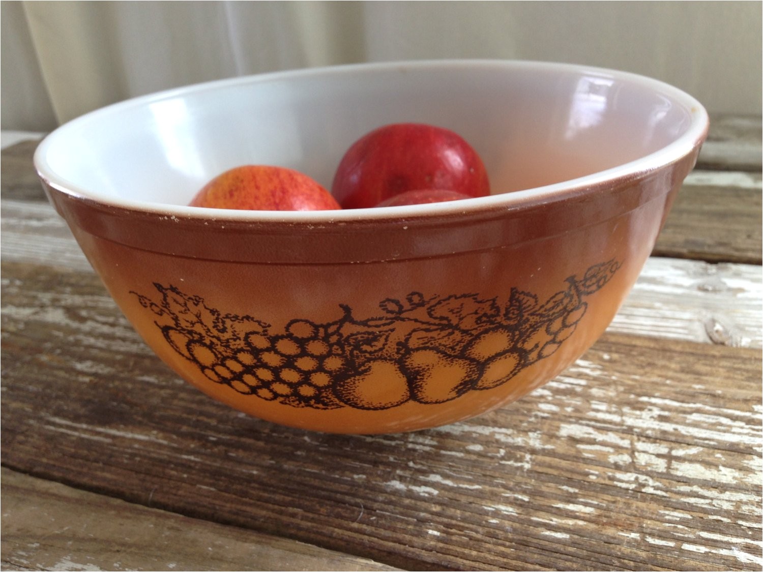 Pyrex Mixing Bowl Patterns Vintage Pyrex Old orchard Pattern Mixing Bowl 2 5 Qt