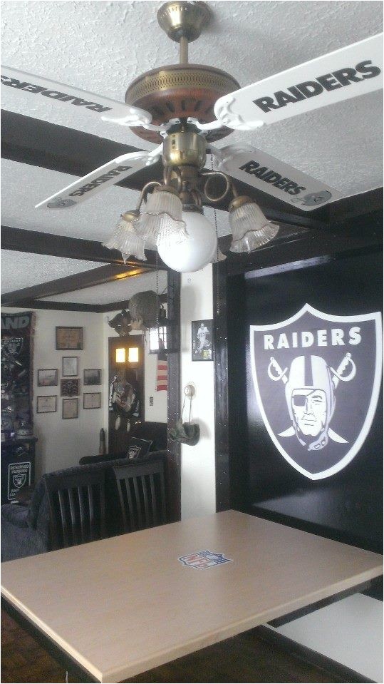 Raider Man Cave Ideas 424 Best Images About Big P 39 S Man Cave On Pinterest