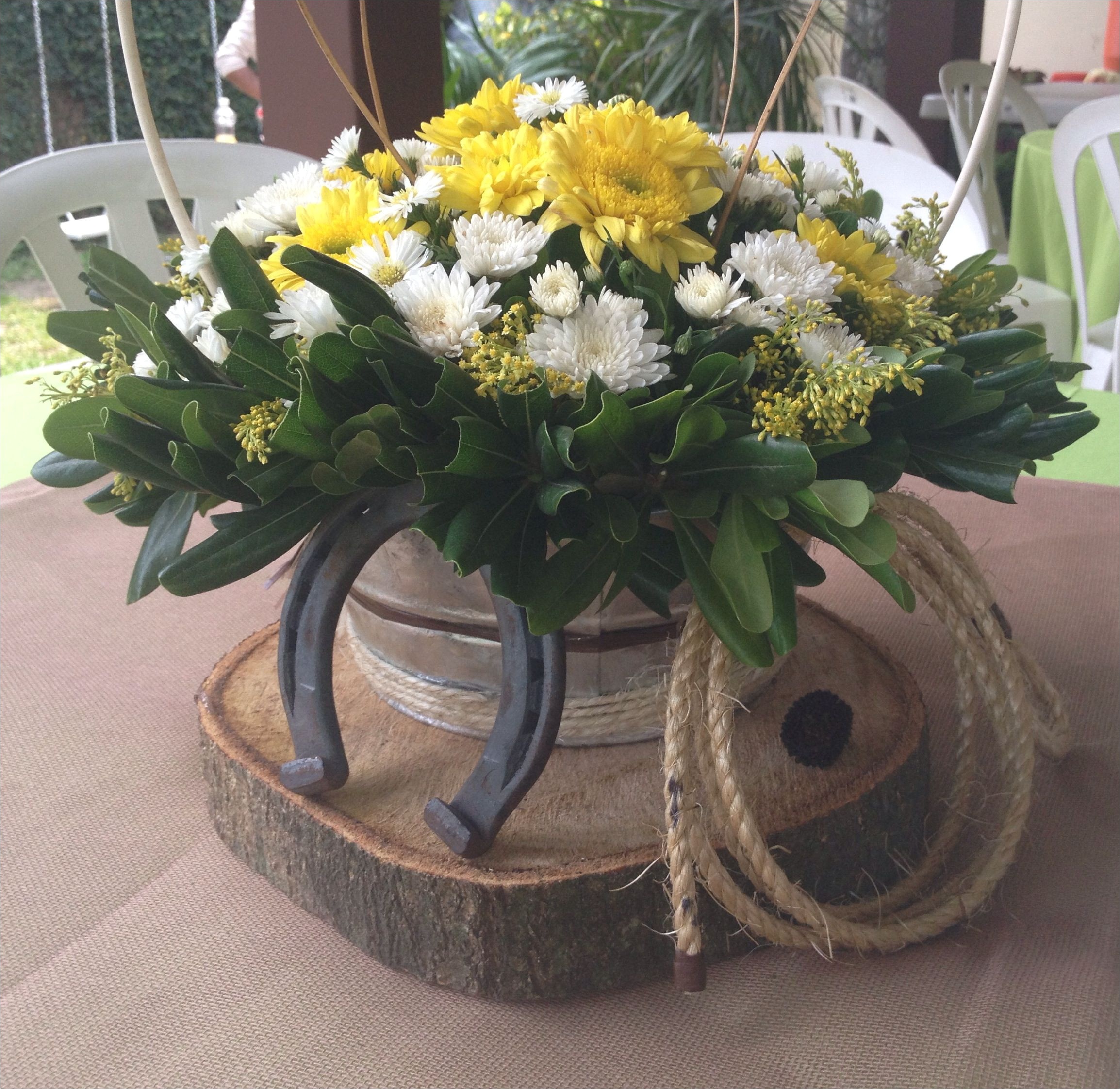 centro de mesa rancho vaquero cowboy centerpiece boda vaquera fiesta vaquera vestido charro