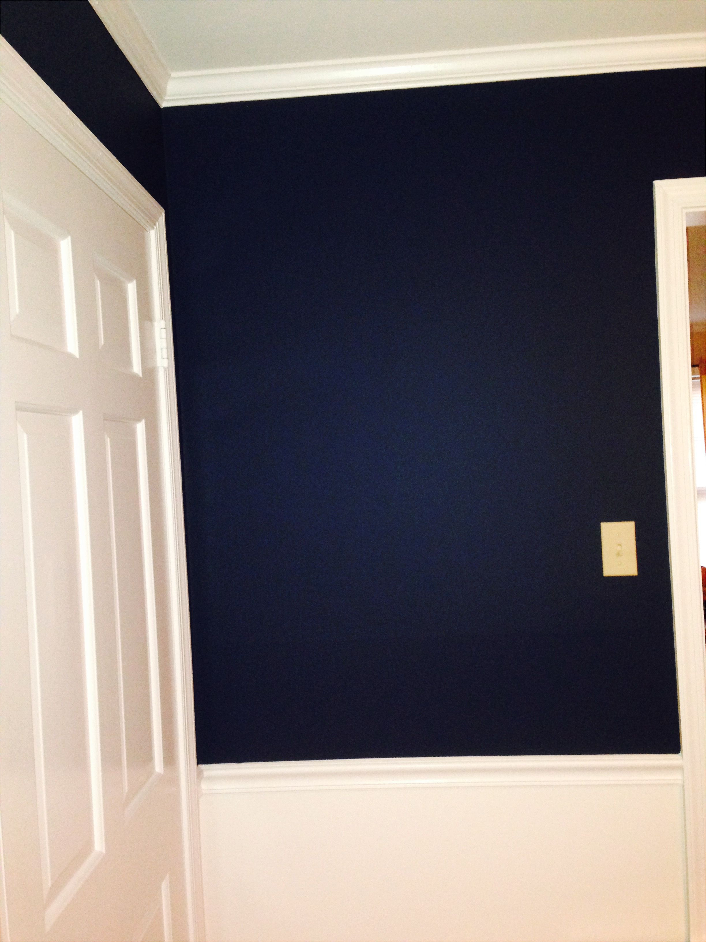 wall color is washington blue by benjamin moore cw 630 and harwood putty cw 5