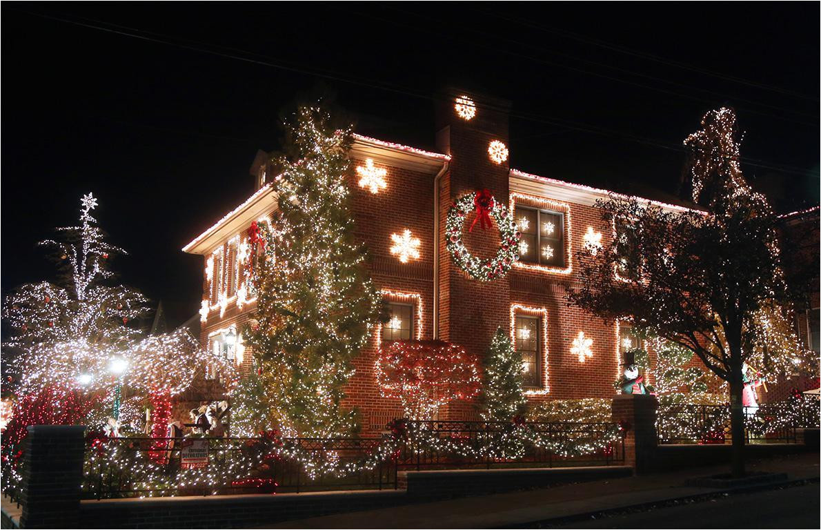 Christmas Light tour Wichita Kansas the Best Christmas Light Displays In Every State