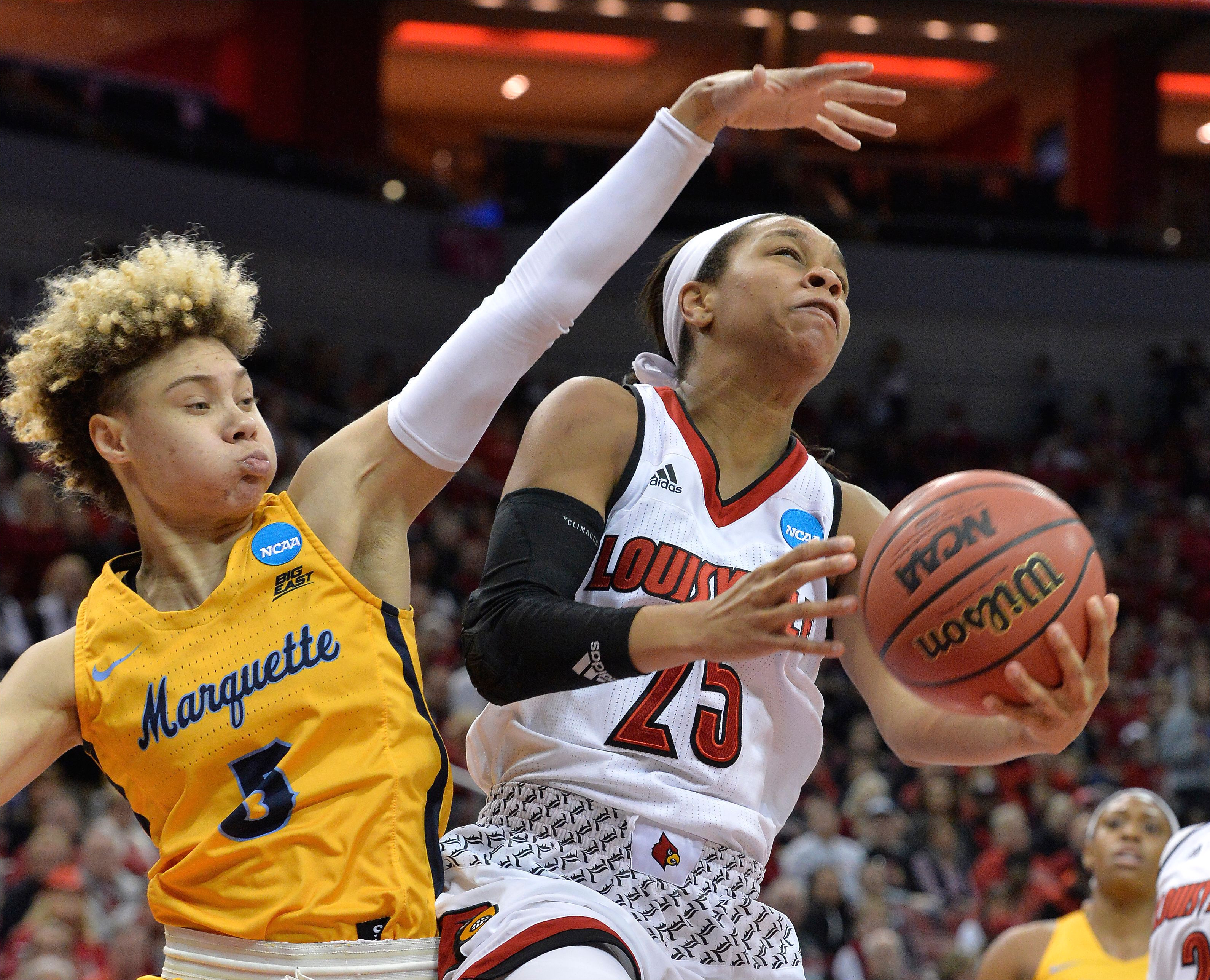 636570137128129124 ap ncaa marquette louisville basketball 2 jpg