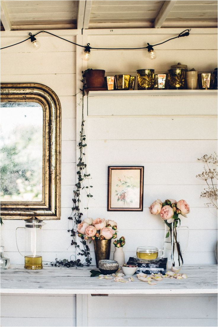 feminine summer shed style