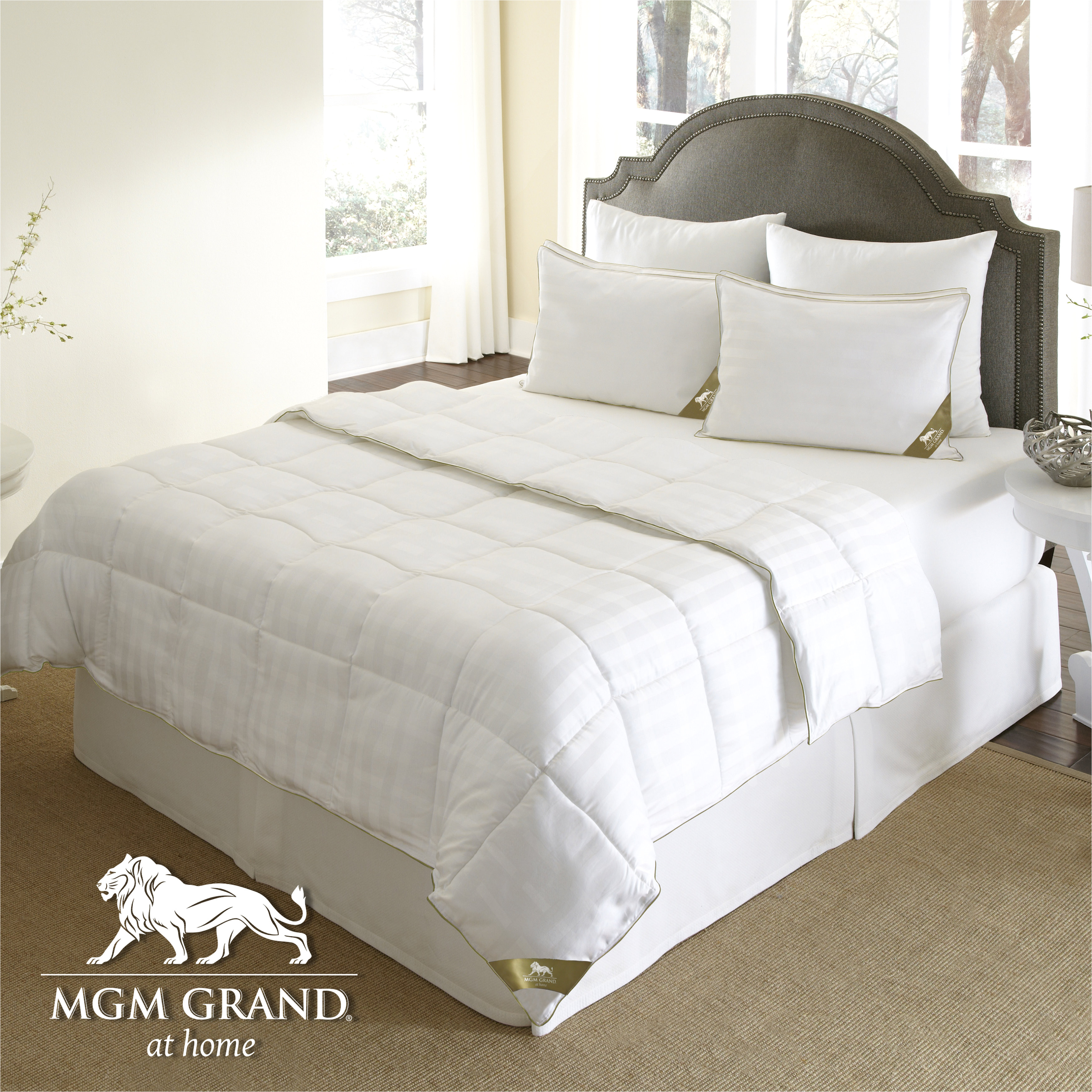 the ultimate winter comforter hotel luxury down alternative comforter duvet insert tabs washable hypoallergenic