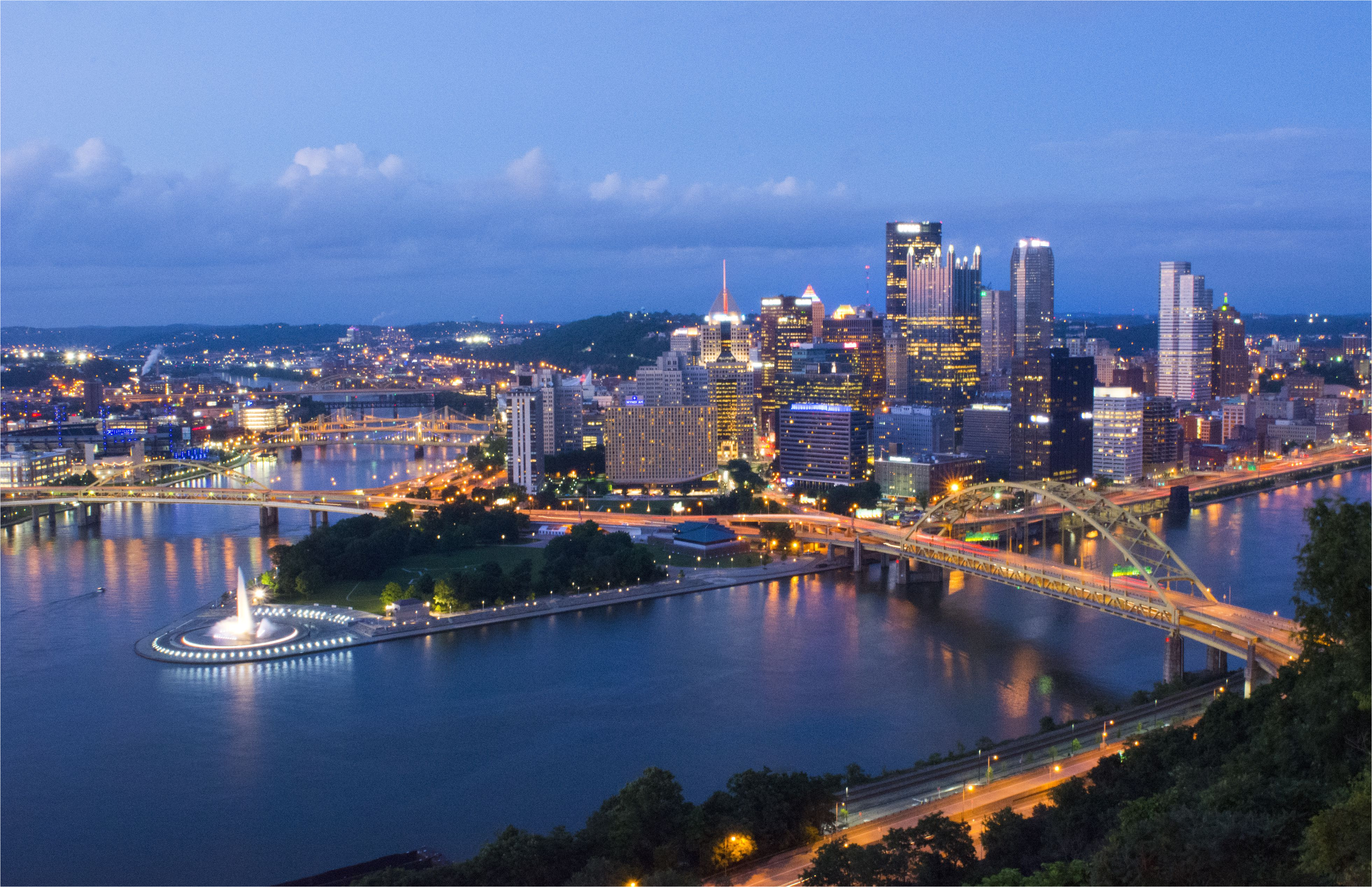 pittsburgh pennsylvania skyline from mt washington