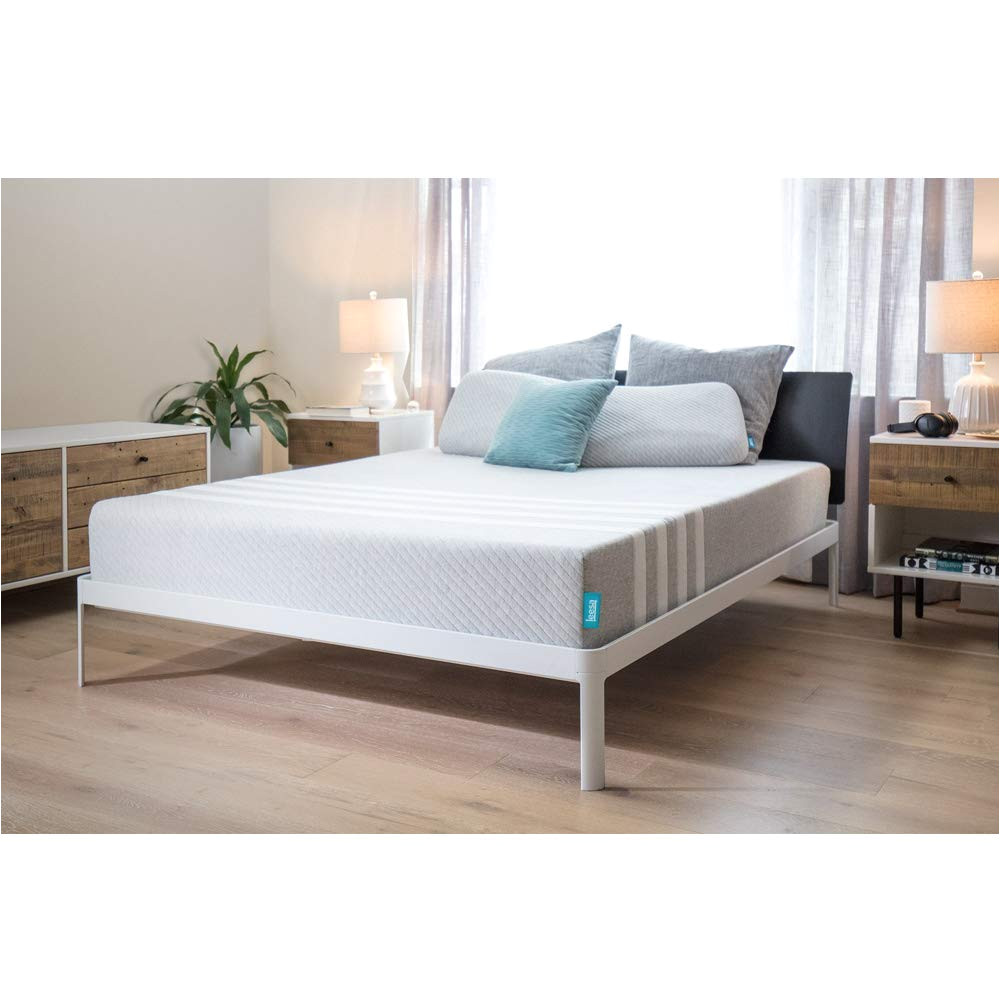 amazon com leesa universal adaptive feel memory foam cooling 10 mattress queen kitchen dining