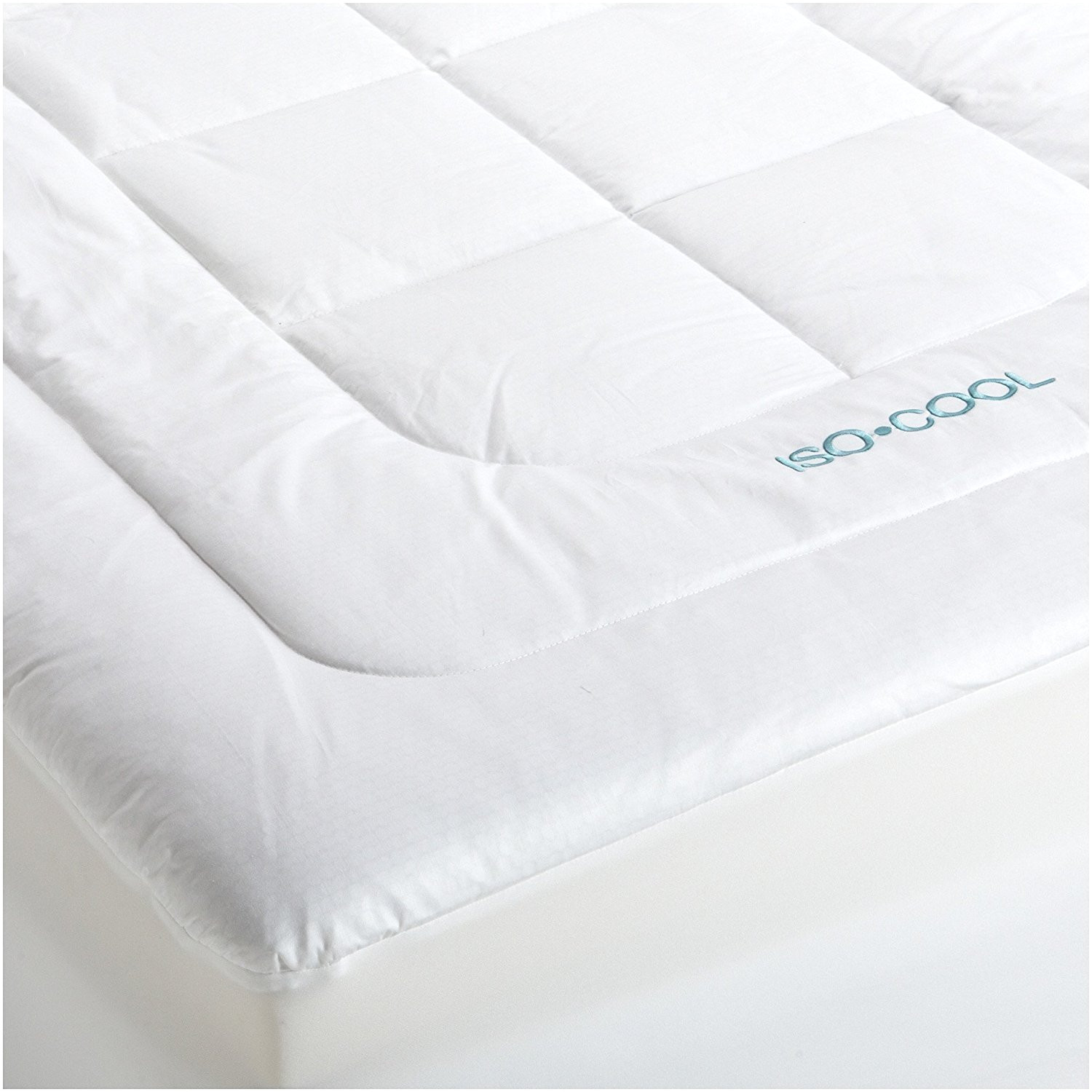 amazon com iso cool memory foam mattress topper with outlast cover king home kitchen