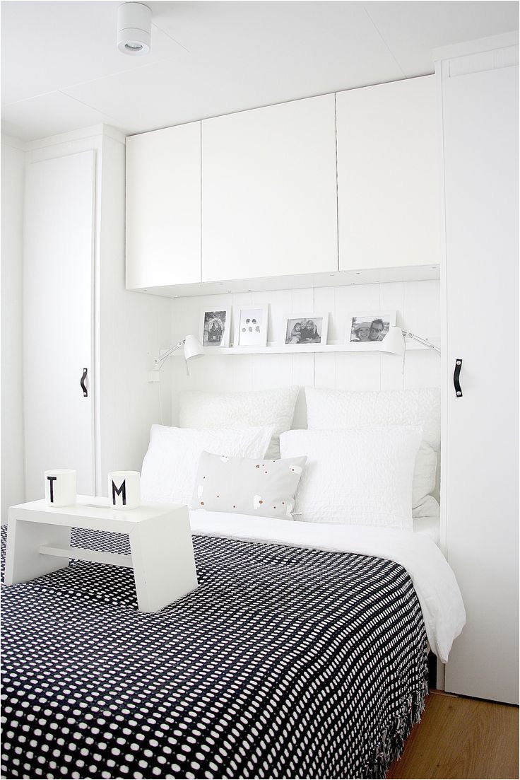 35 timeless black and white bedrooms that know how to stand out