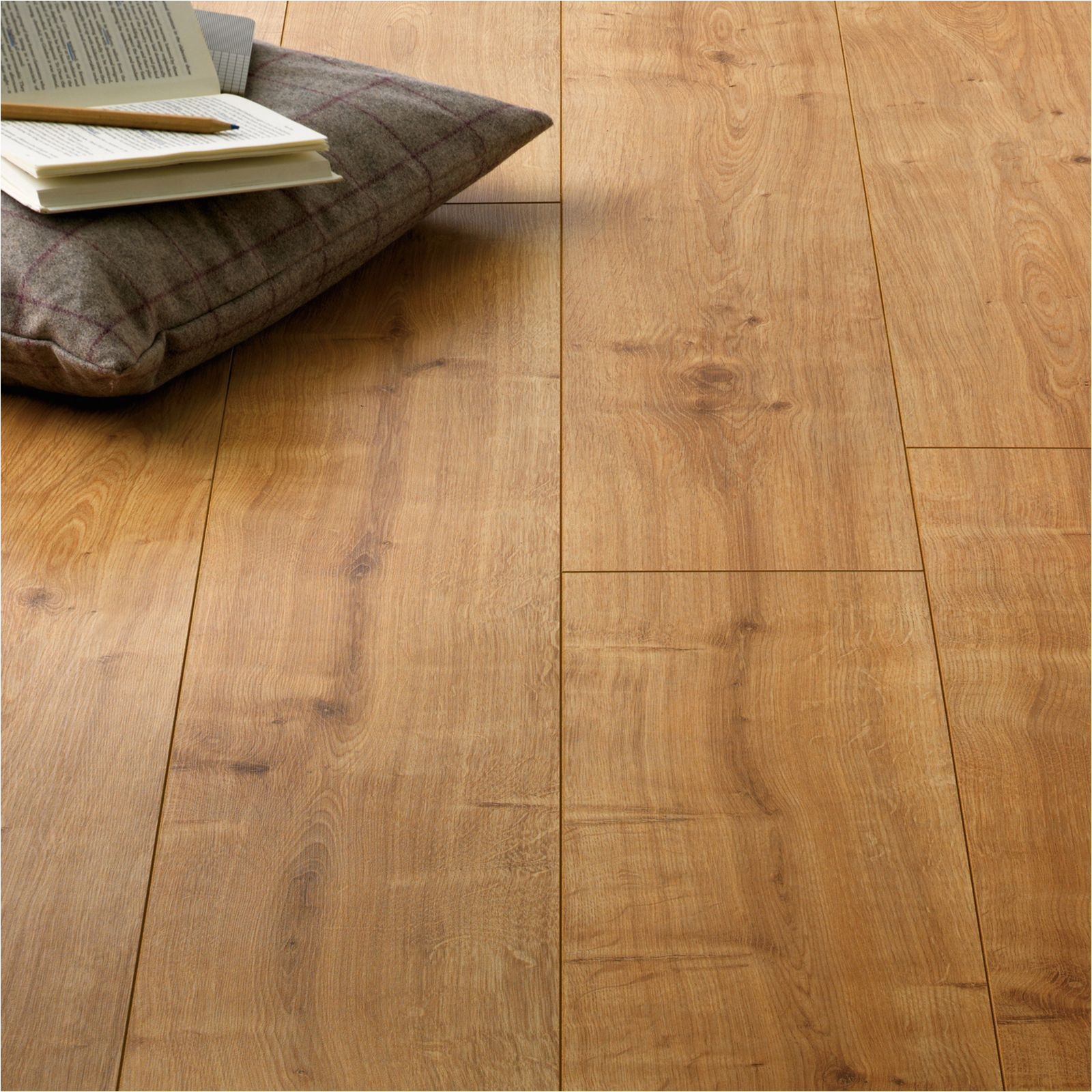 Mannington Adura Max Reviews 2019 Warren Oak Laminate Flooring In 2019 Decoration Flooring Oak