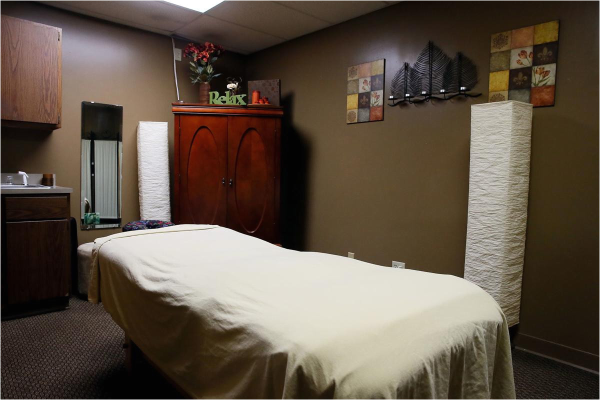 davenport massage therapist illegal massage parlors take away from the legitimacy of the business government and politics qctimes com