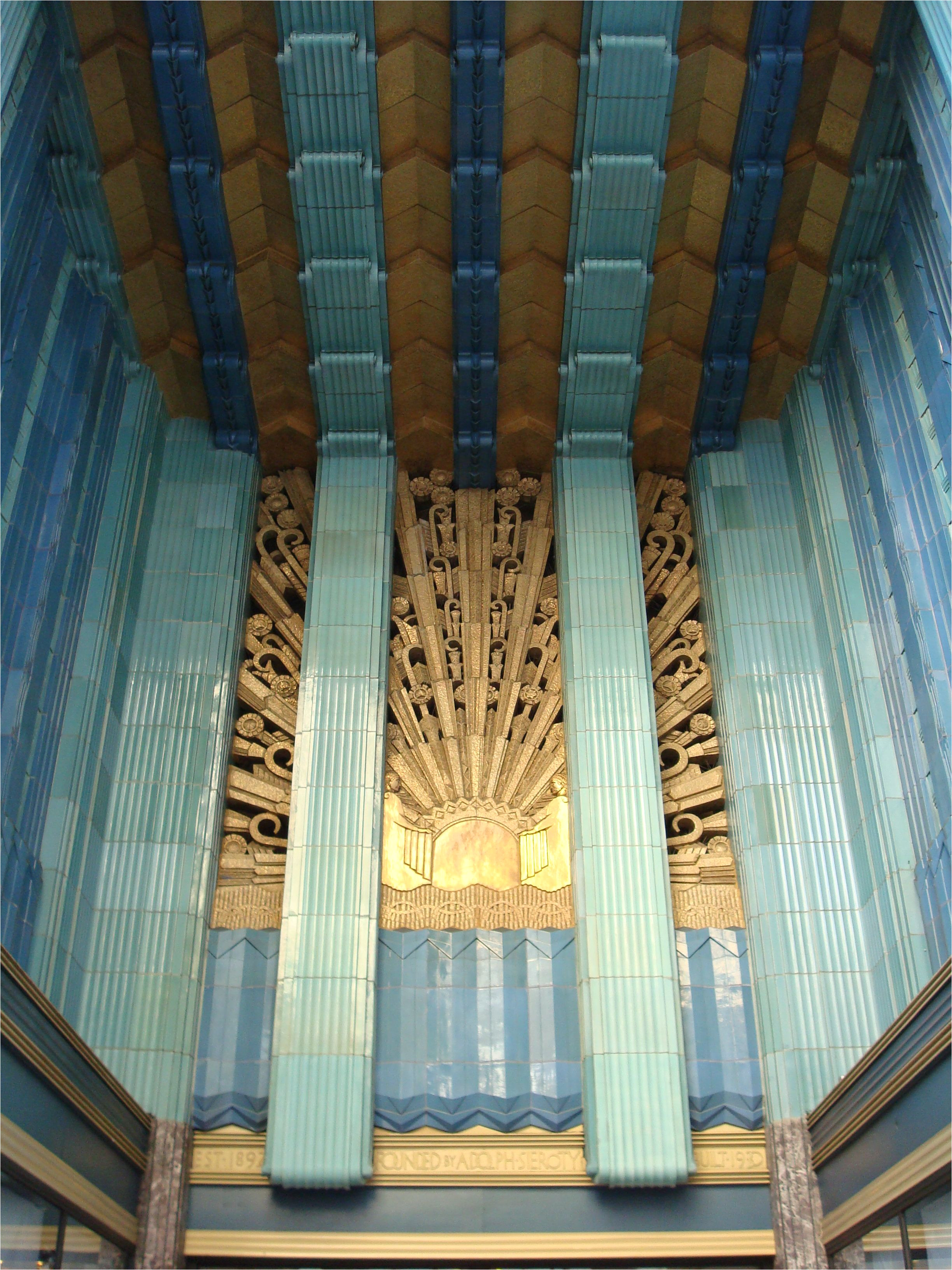 eastern columbia art deco building los angeles architect claud beelman in 1930 glazed terra cotta tiles