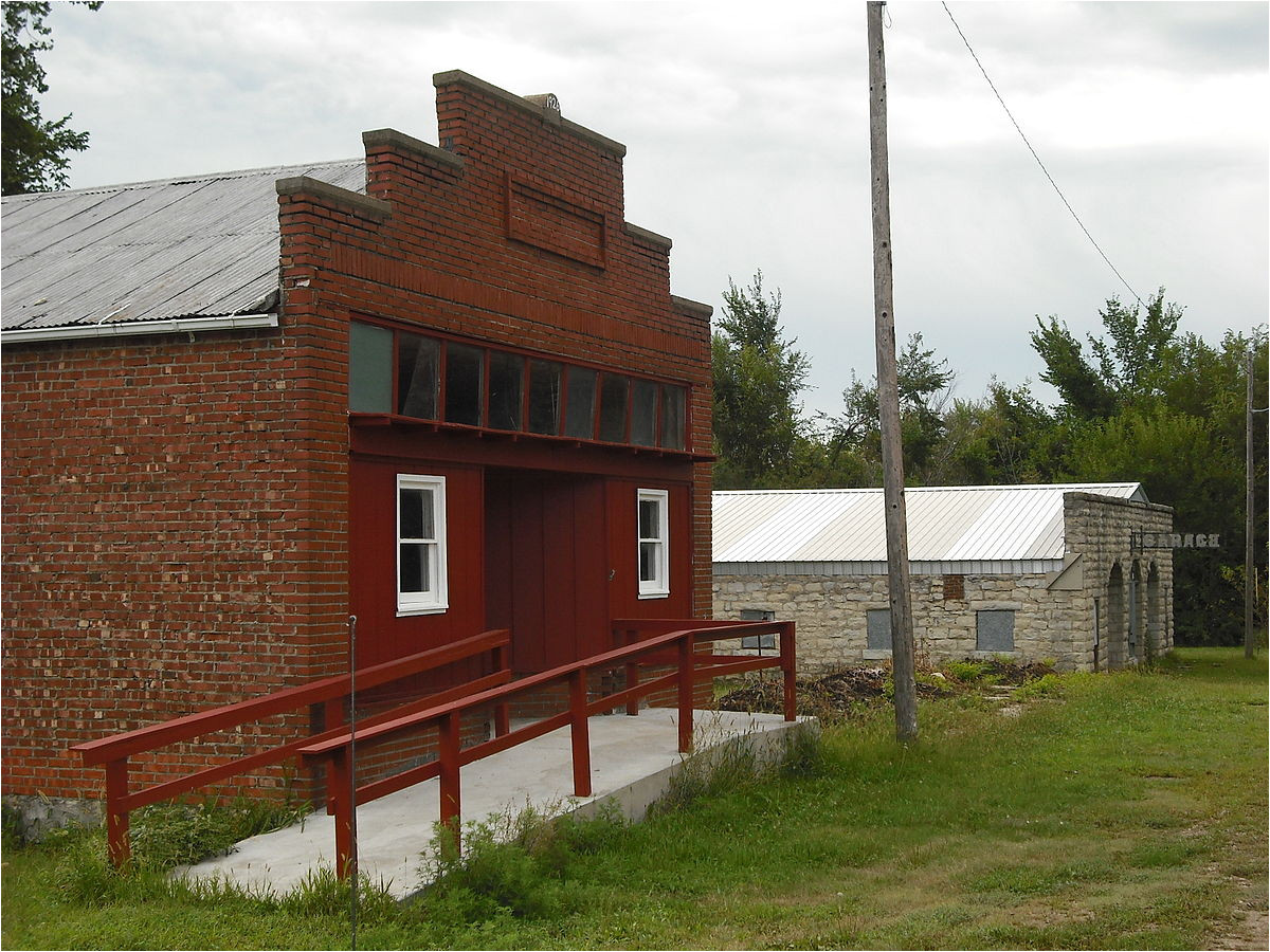 1200px abandoned stores in bushong jpg