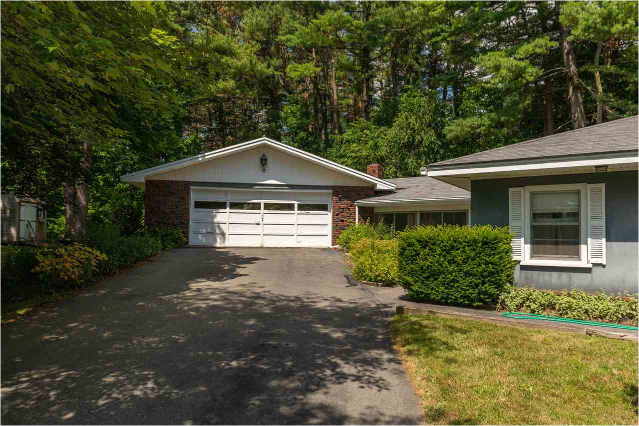 Overhead Door Portsmouth Nh 201 Kearsarge Way Portsmouth Nh Mls 4707091