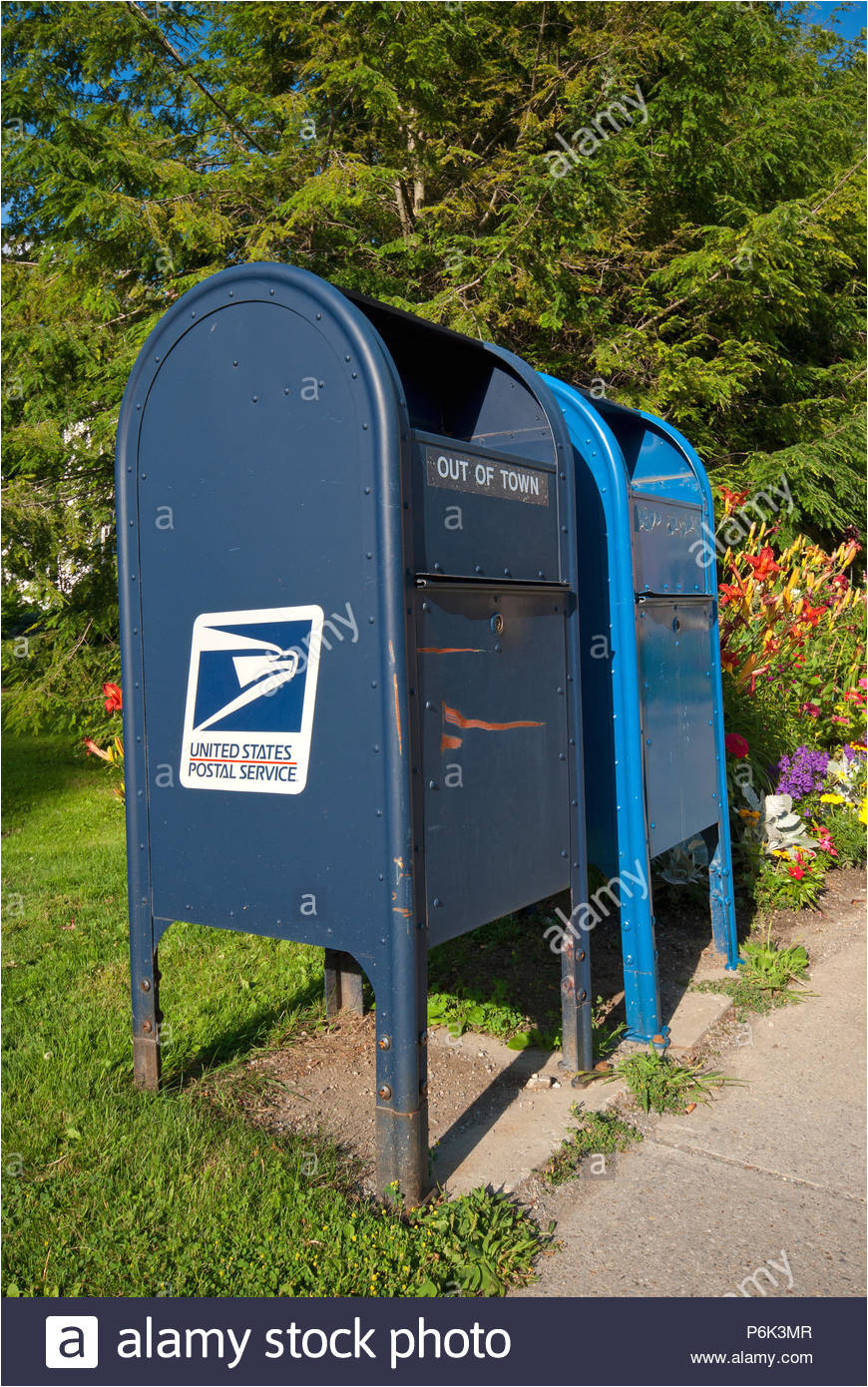 united states postal service box in stockbridge berkshire county massachusetts usa stockbild