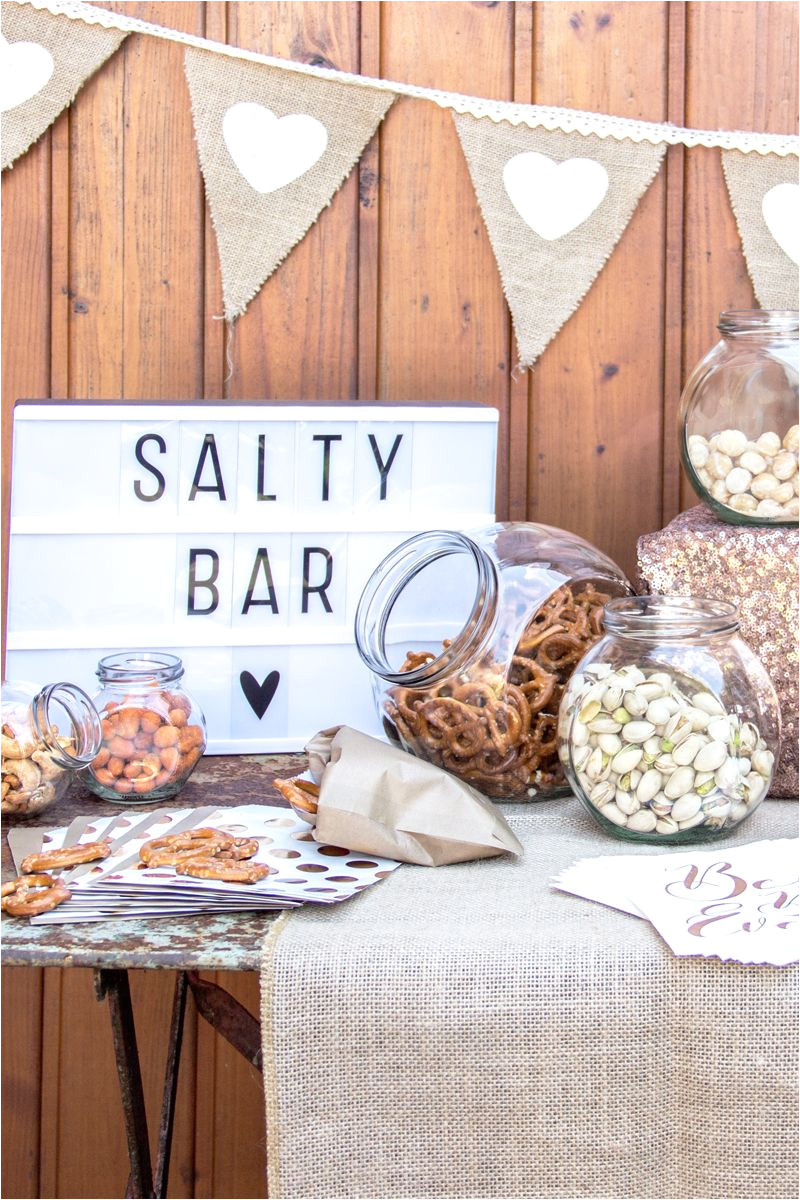 voll im trend eine salty bar als herzhafte alternative zur candy bar bei der hochzeit