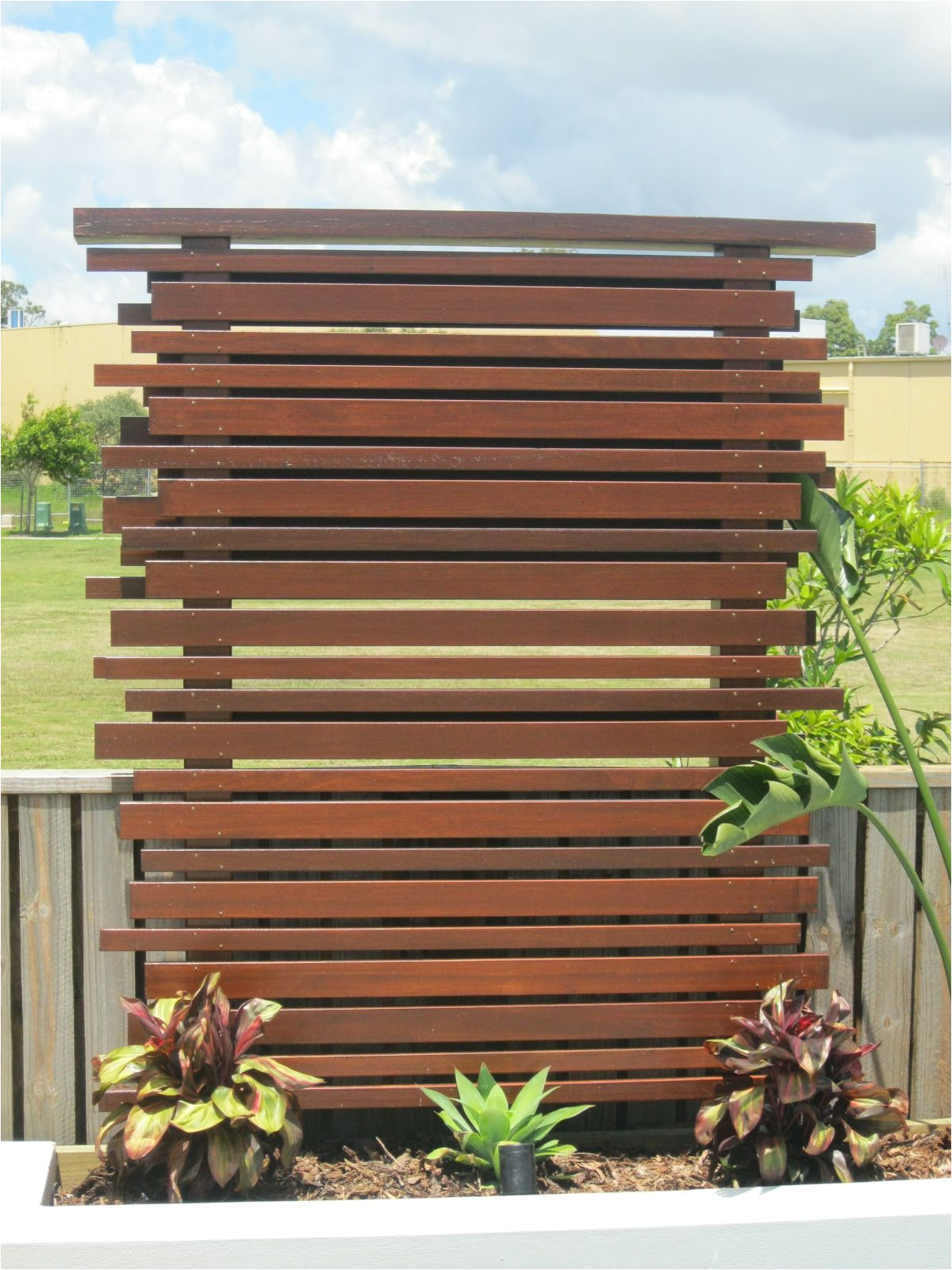 Privacy Fence Ideas for Windy areas 20 Garden Screening Ideas for Creating A Garden Privacy Screen