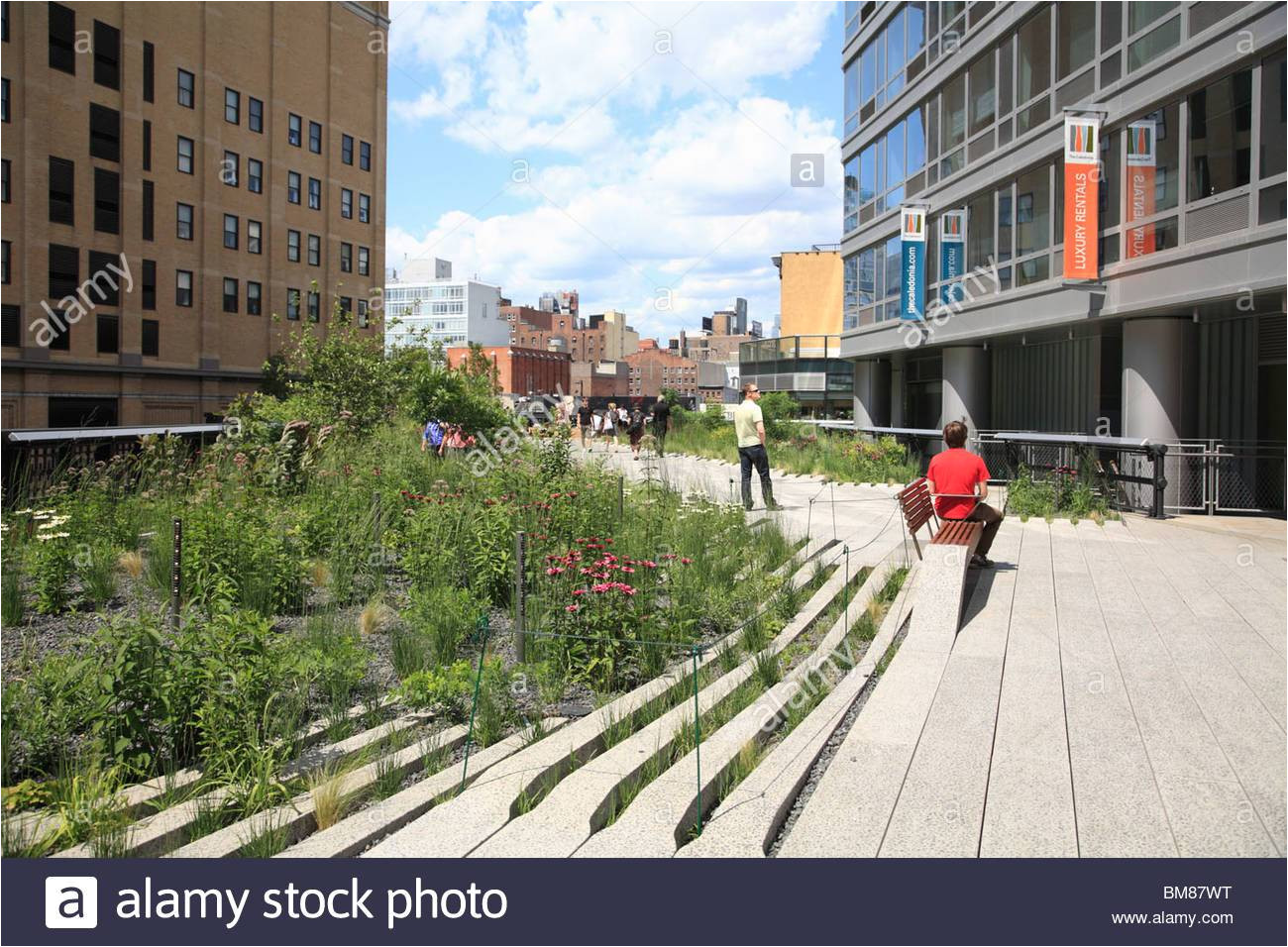 highline elevated public park on former rail tracks manhattan new york city usa