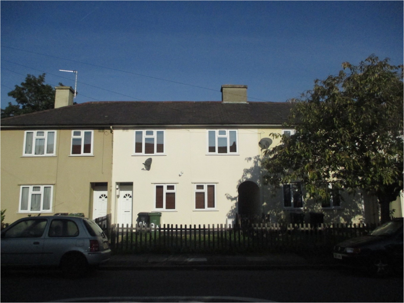 one of the earliest examples of caste in situ concrete construction this terrace in brockley south london was built by the edwards construction company