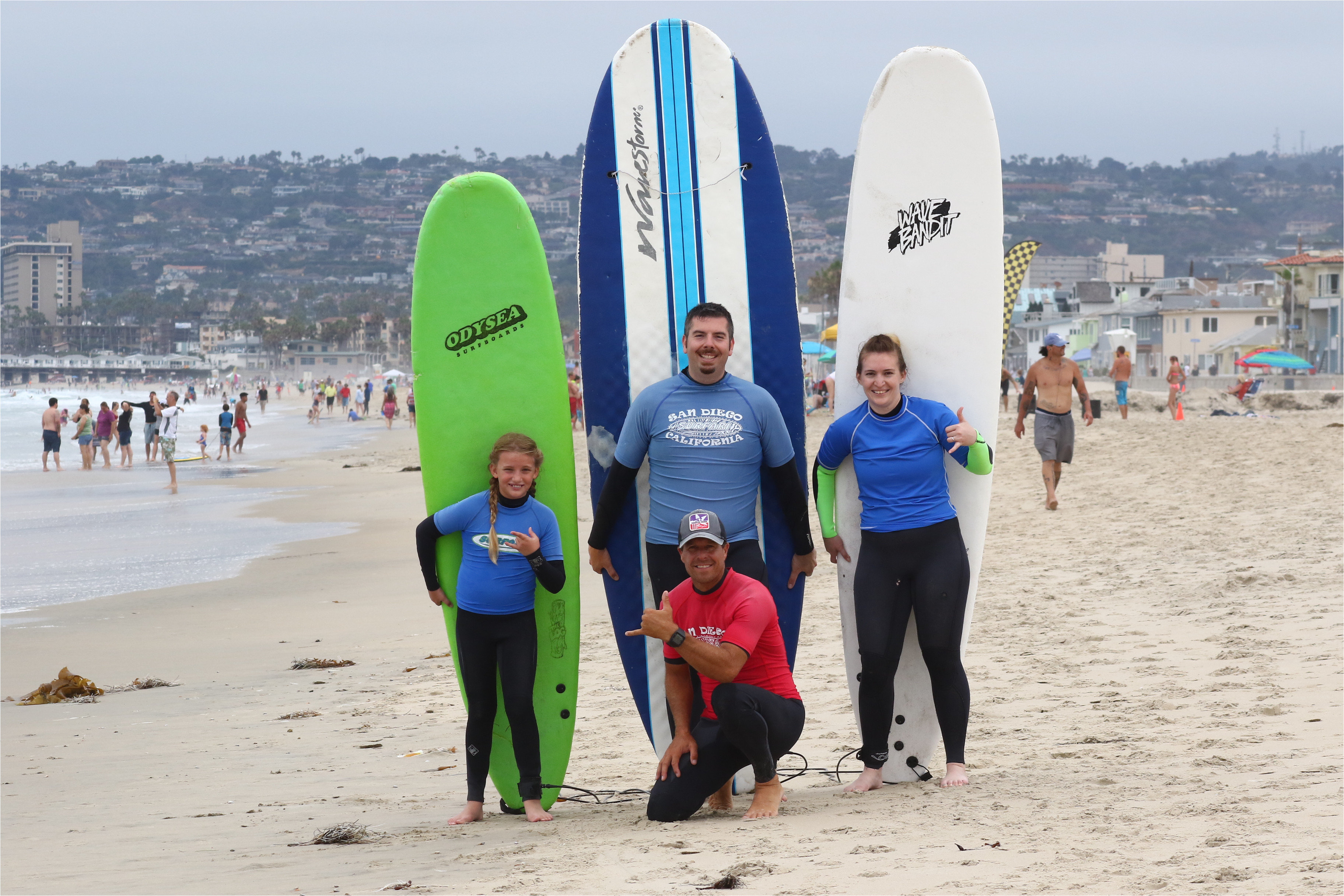 san diego surf lessons learn how to surf in san diego with surfari surf school we offer daily lessons from our convenient location in mission beach