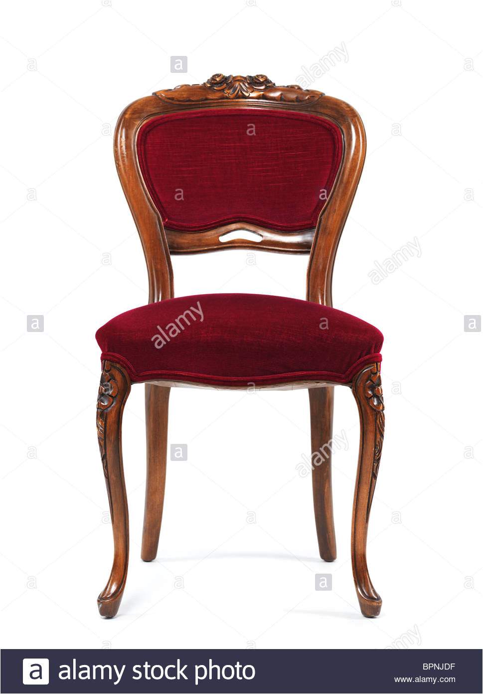 silla de madera antigua con tapicera a roja aislado sobre fondo blanco imagen de stock