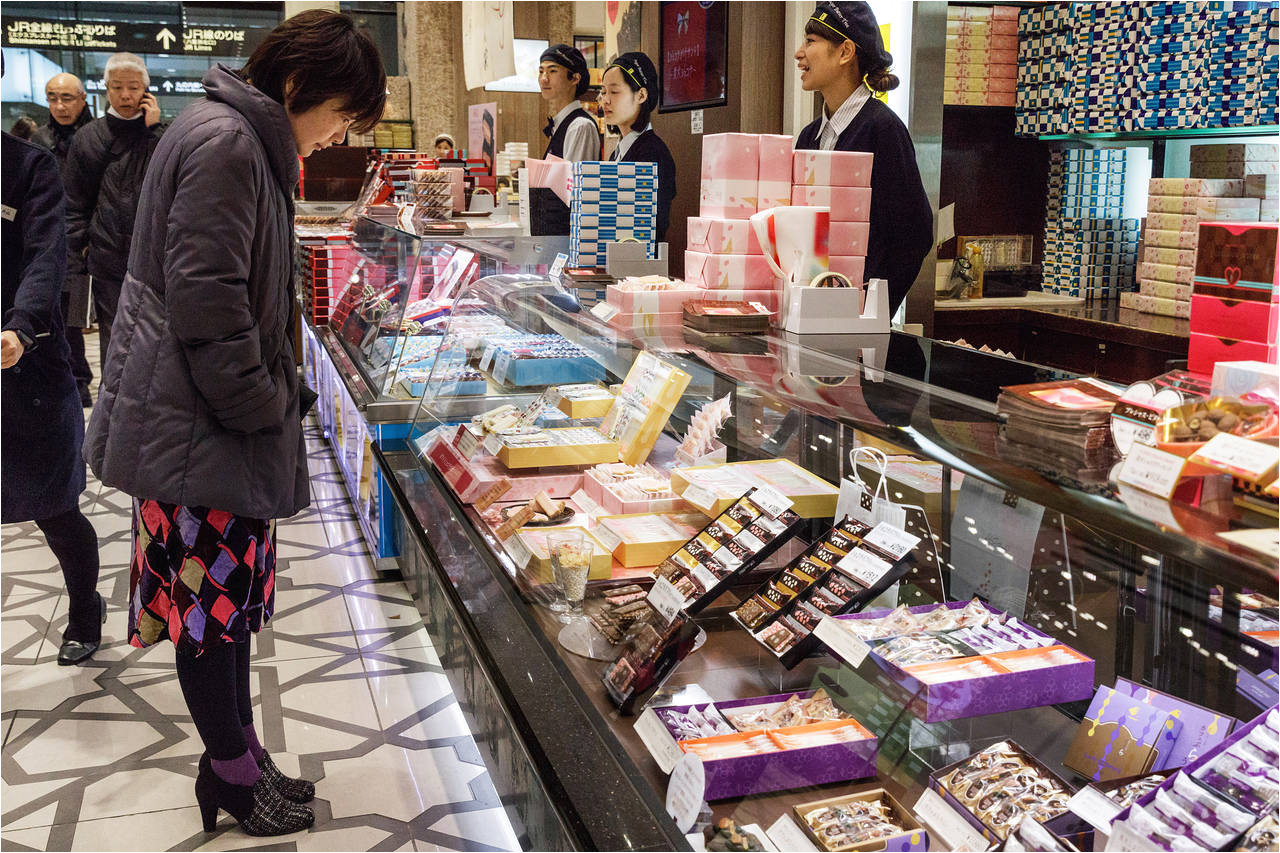 sweets at daimaru department store next to tokyo station depachika is a mashup