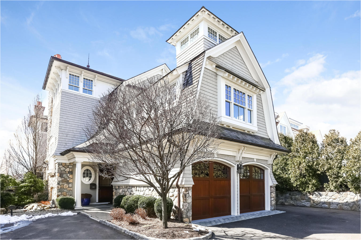 steps from greenwich avenue and a two minute walk from the train station movie theater and restaurants this classically inspired townhome