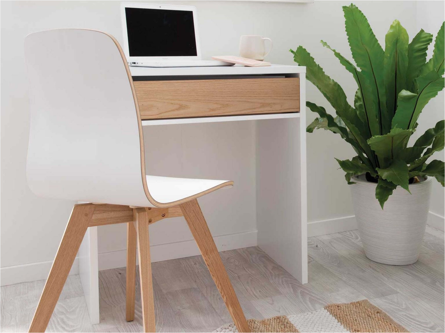 jordi desk white natural