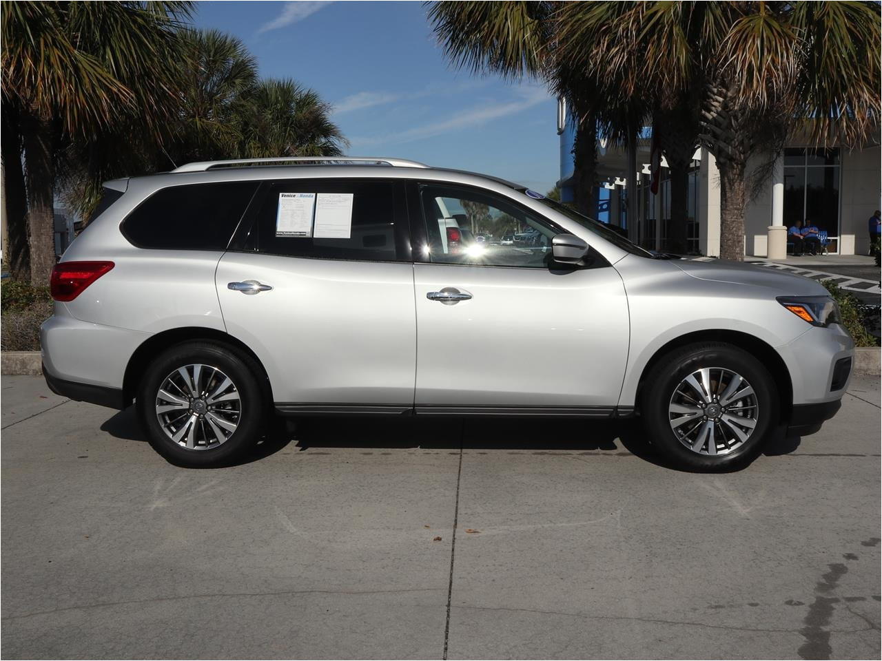 used 2018 nissan pathfinder in venice fl