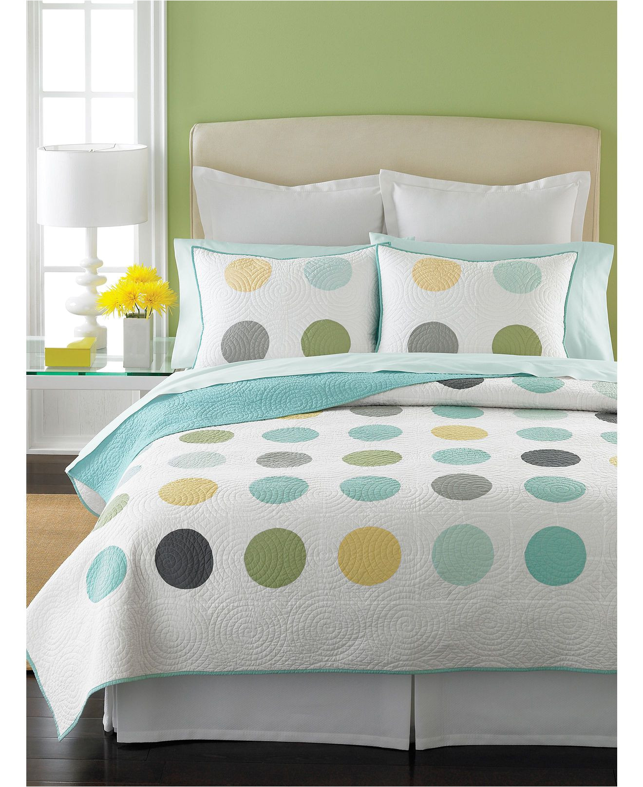 martha stewart modern dot quilt