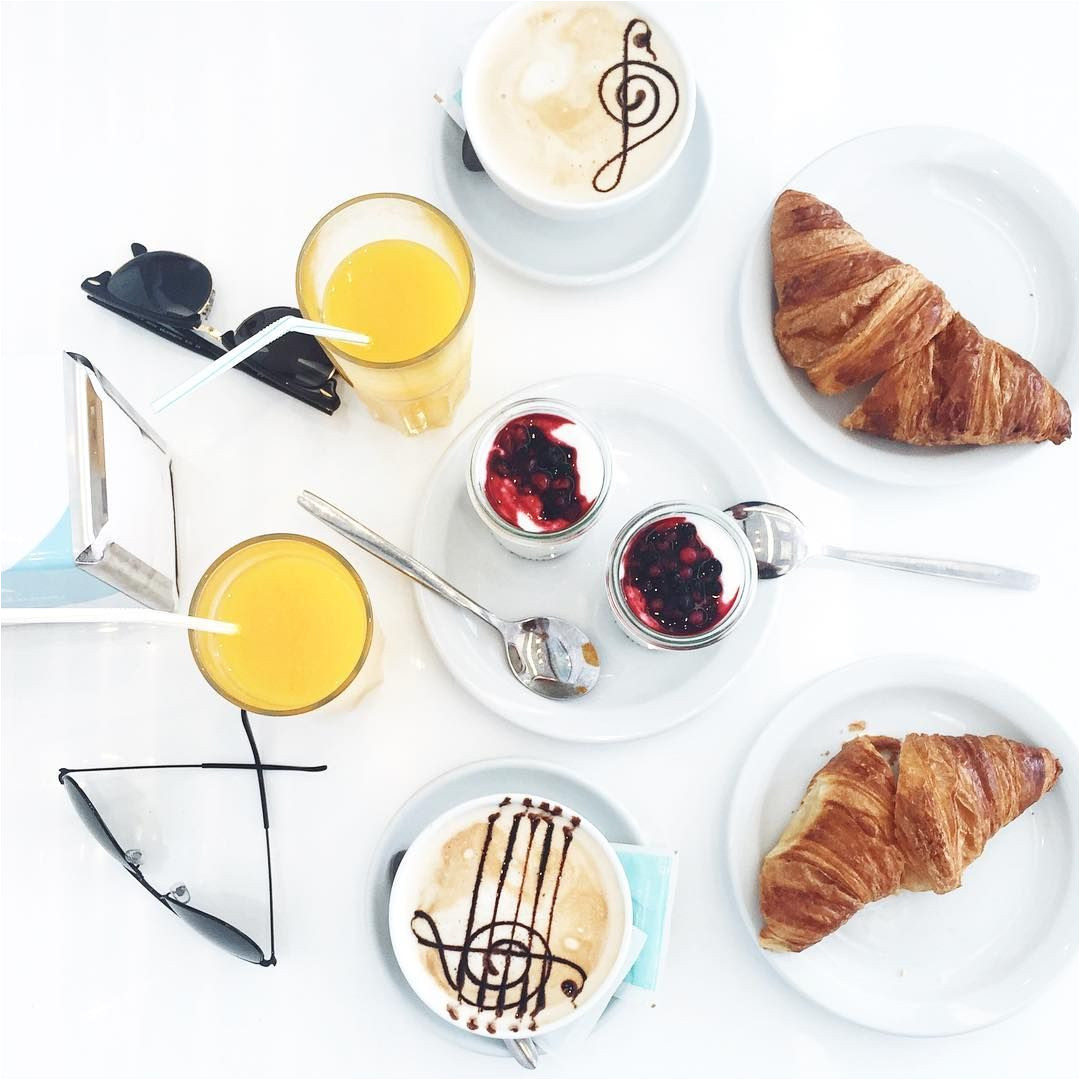 Zuza Bed Breakfast Lisbon Portugal Coffe and Croissant Flatlay by Sandra Moreira Sandrocas Instagram