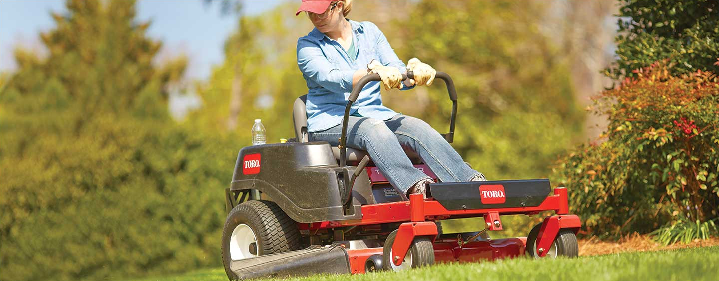 Best Riding Lawn Mower for Hills Using Riding Mowers and Lawn Tractors for A Perfect Lawn at the Home