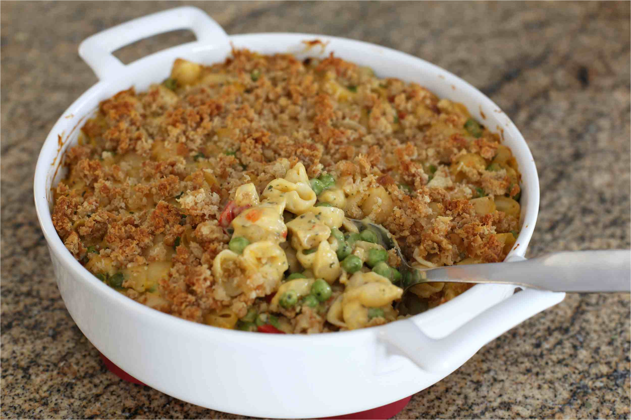 easy chicken macaroni and cheese casserole