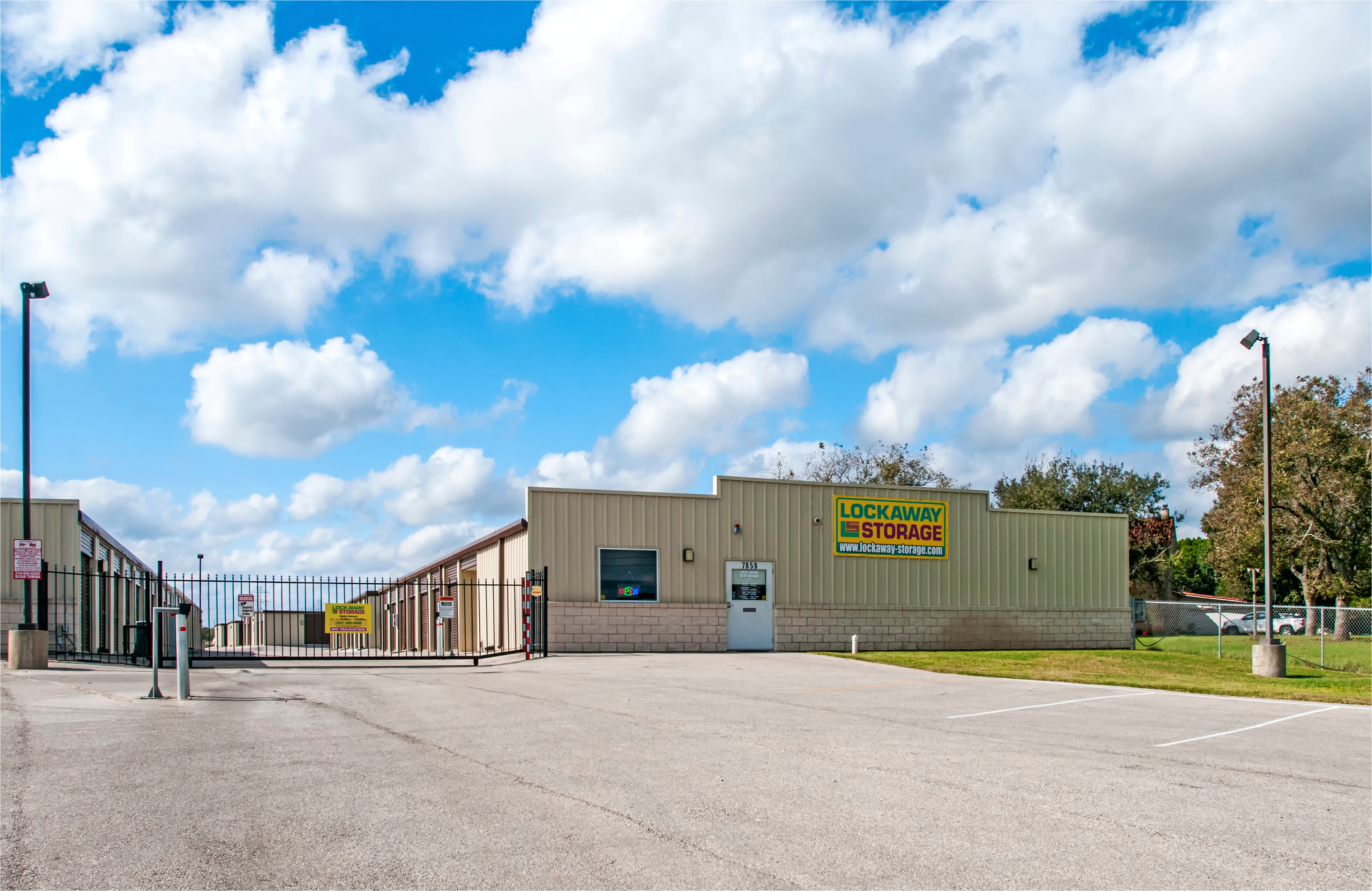 lockaway storage evans rd 7858 e evans road san antonio tx storagefront com