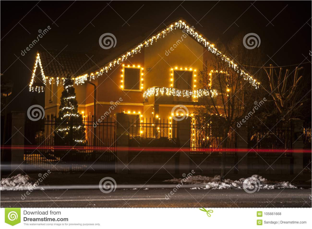 house with beautiful christmas lights